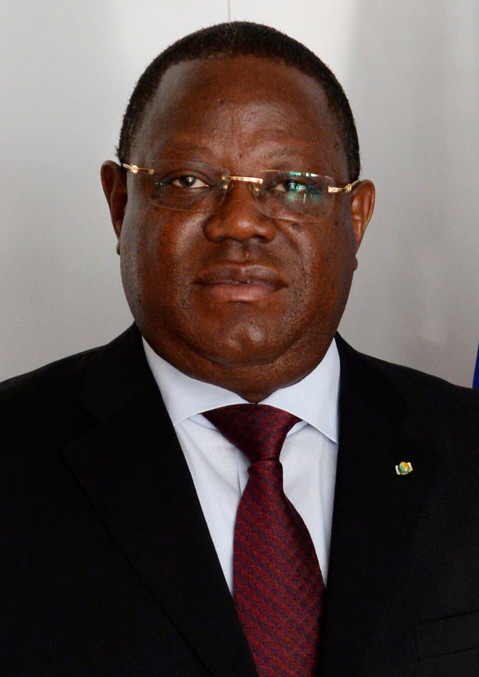 Portrait of Emmanuel Issoze-Ngondet